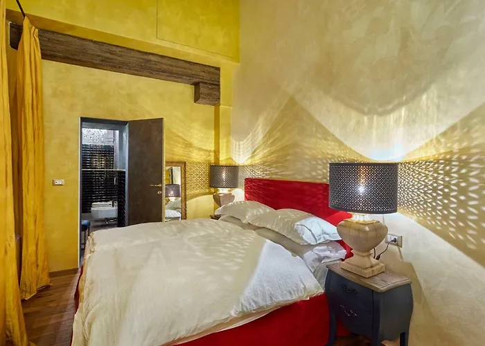 Palazzo Di Alcina - Residenza D'epoca - Luxury - 4* 볼로냐