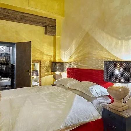 Palazzo Di Alcina - Residenza D'epoca - Luxury - Отель типа 