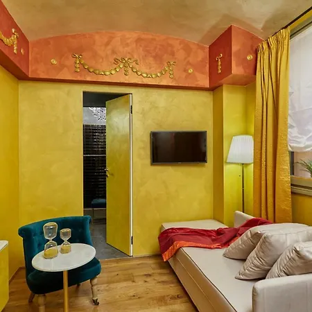 Bed & Breakfast Palazzo Di Alcina - Residenza D'epoca - Luxury - 4*