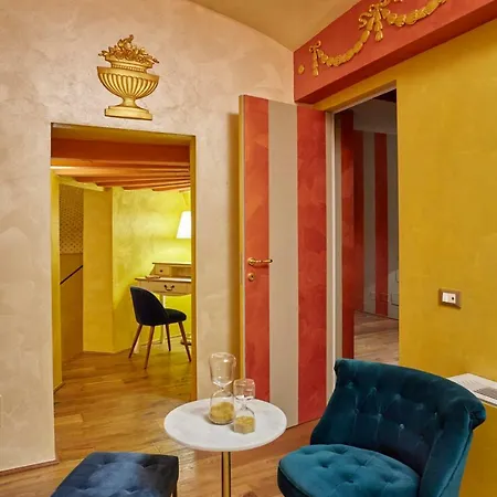 Palazzo Di Alcina - Residenza D'epoca - Luxury - Отель типа 