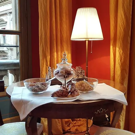 Bed & Breakfast Palazzo Di Alcina - Residenza D'epoca - Luxury - 4*