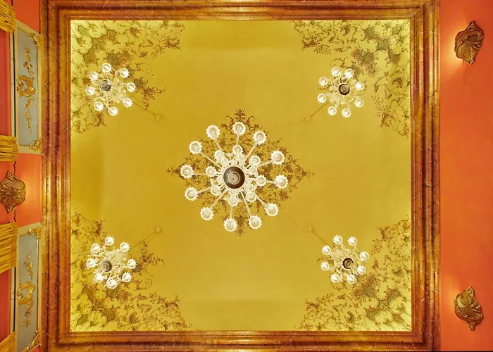 Palazzo Di Alcina - Residenza D'epoca - Luxury - 住宿加早餐酒店 4*