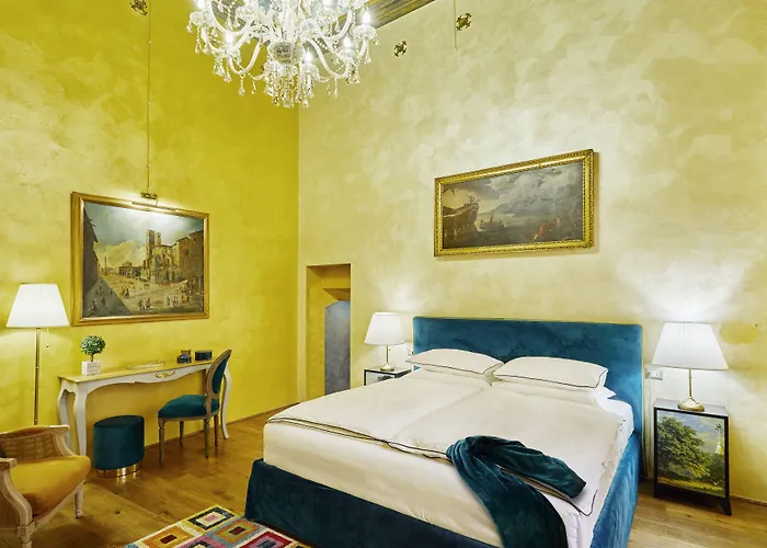 Palazzo Di Alcina - Residenza D'epoca - Luxury - فندق مبيت وإفطار 4*