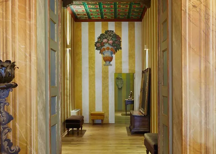 住宿加早餐酒店 Palazzo Di Alcina - Residenza D'epoca - Luxury - 4*