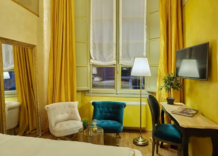 فندق مبيت وإفطار Palazzo Di Alcina - Residenza D'epoca - Luxury - بولونيا