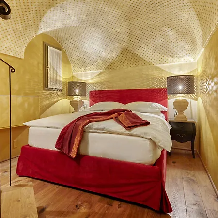 Bed & Breakfast Palazzo Di Alcina - Residenza D'epoca - Luxury -