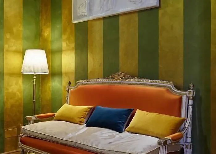 Bed & Breakfast Palazzo Di Alcina - Residenza D'epoca - Luxury - 4*