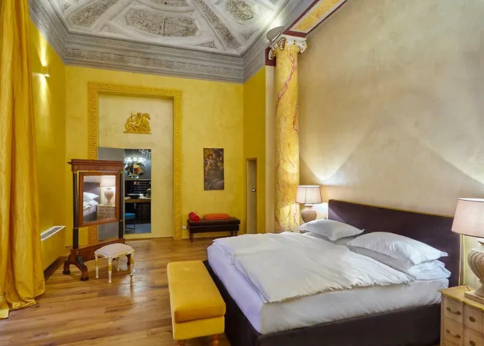 Palazzo Di Alcina - Residenza D'epoca - Luxury - Bed & Breakfast 4*