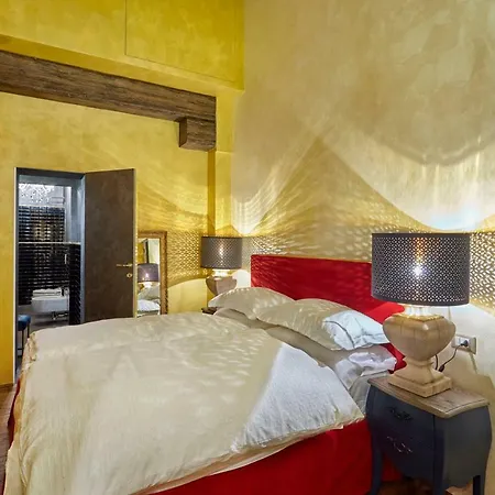Palazzo Di Alcina - Residenza D'epoca - Luxury - 4* Bologna